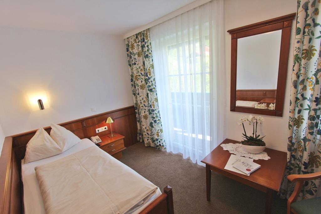 Landhotel Post Ebensee Am Traunsee ***S Eksteriør billede